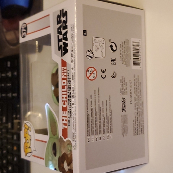 Funko Pop Star Wars The Child w Frog #379 - Picture 5 of 5